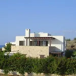 فيلة Elena In