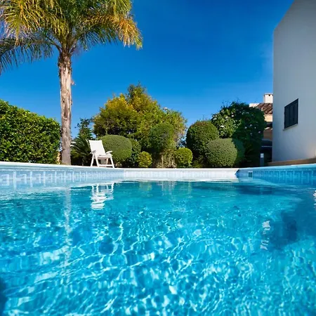 Elena In Villa *